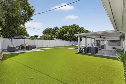 326 Alhambra Place, West Palm Beach, FL 33405 - Photo 58