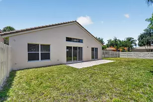 3746 Torres Cir, West Palm Beach, FL 33409 - Photo 38