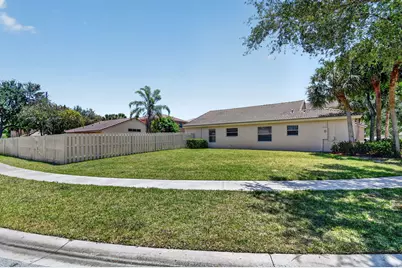 3746 Torres Circle, West Palm Beach, FL 33409 - Photo 4