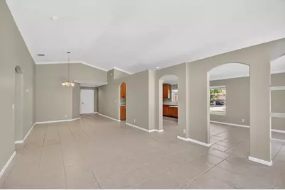 3746 Torres Circle, West Palm Beach, FL 33409 - Photo 14