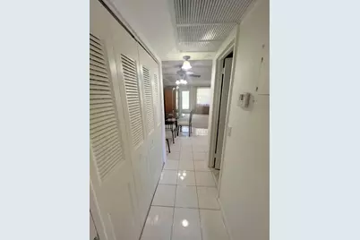 52 Dorchester, West Palm Beach, FL 33417 - Photo 10