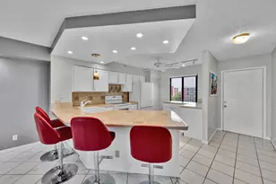2205 S Cypress Bend Dr, Pompano Beach, FL 33069 - Photo 4