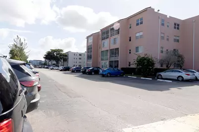 2851 Somerset Drive #116 E, Lauderdale Lakes, FL 33311 - Photo 2