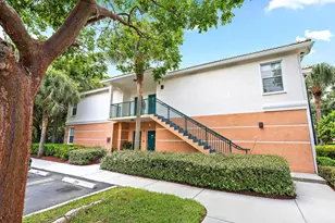 1201 Myrtlewood Cir E, Palm Beach Gardens, FL 33418 - Photo 2