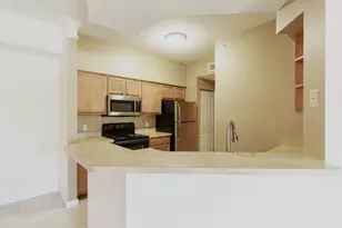 1201 Myrtlewood Cir E, Palm Beach Gardens, FL 33418 - Photo 4