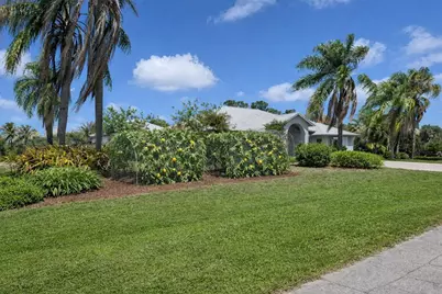 101 SW Meade Circle, Port Saint Lucie, FL 34953 - Photo 2