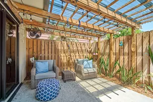 803 8th Ln, Palm Beach Gardens, FL 33418 - Photo 4