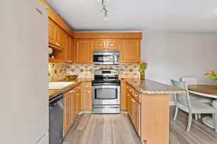 3425 San Bernadino Dr, Delray Beach, FL 33445 - Photo 10