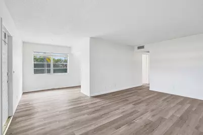 57 Dorset Drive #B, Boca Raton, FL 33434 - Photo 2