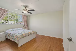 9720 S Hollybrook Lake Dr, Pembroke Pines, FL 33025 - Photo 16