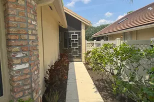 6803 Bitterbush Pl, Boynton Beach, FL 33472 - Photo 4