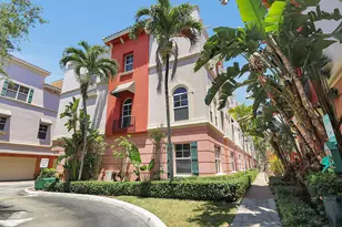 1033 NE 17th Way, Fort Lauderdale, FL 33304 - Photo 2