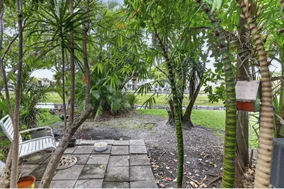 153 W Hemingway Circle W, Margate, FL 33063 - Photo 30