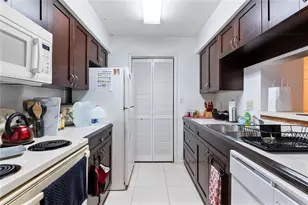 755 Riverside Dr, Coral Springs, FL 33071 - Photo 4