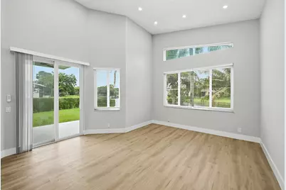 285 NW 45th Terrace, Deerfield Beach, FL 33442 - Photo 18