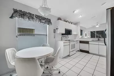 9822 Harbour Lake Circle, Boynton Beach, FL 33437 - Photo 20