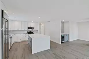 2539 Wabash Dr, North Palm Beach, FL 33410 - Photo 2