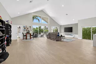 17320 Loch Lomond Way, Boca Raton, FL 33496 - Photo 4