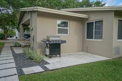 1634 NE 3rd Avenue, Delray Beach, FL 33444 - Photo 28