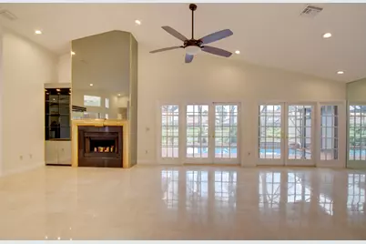 22595 Esplanada Circle W, Boca Raton, FL 33433 - Photo 10