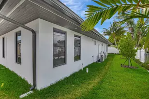 1361 SE 4th St, Deerfield Beach, FL 33441 - Photo 28