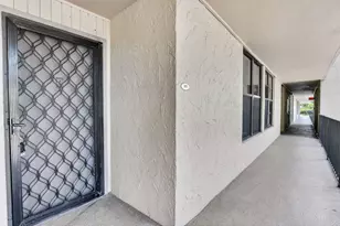 8 Royal Palm Way, Boca Raton, FL 33432 - Photo 1