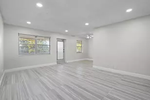 148 Hastings I, West Palm Beach, FL 33417 - Photo 4