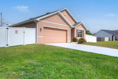 557 SW Columbus Drive, Port Saint Lucie, FL 34953 - Photo 4