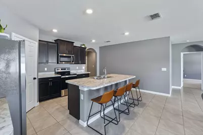 557 SW Columbus Drive, Port Saint Lucie, FL 34953 - Photo 10