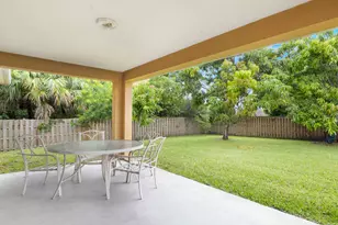 4511 NW Glazbrook St, Port Saint Lucie, FL 34983 - Photo 24