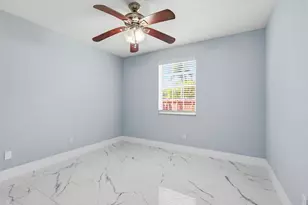 104 Oxford Ct, Royal Palm Beach, FL 33411 - Photo 26