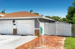 3119 Indian Trail, Lake Worth, FL 33462 - Photo 8