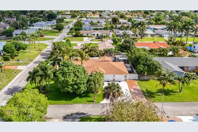 3119 Indian Trail, Lake Worth, FL 33462 - Photo 2