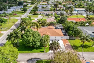 3119 Indian Trail, Lake Worth, FL 33462 - Photo 2