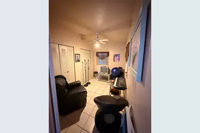 743 W 55th Place, Hialeah, FL 33012 - Photo 10
