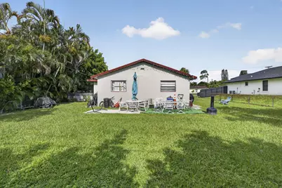 1602 Meridian Road, West Palm Beach, FL 33417 - Photo 2
