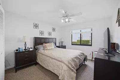 7614 NW 87th Avenue, Tamarac, FL 33321 - Photo 12