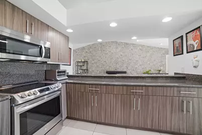 7614 NW 87th Avenue, Tamarac, FL 33321 - Photo 24