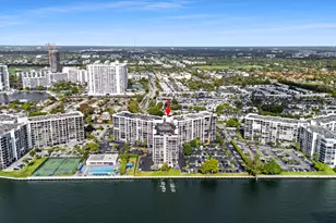 600 Parkview Dr, Hallandale Beach, FL 33009 - Photo 24