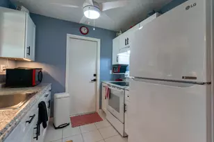 119 SW 9th St, Boynton Beach, FL 33426 - Photo 8
