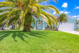 613 SE Dean Terrace, Port Saint Lucie, FL 34984 - Photo 2
