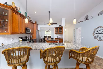 613 SE Dean Terrace, Port Saint Lucie, FL 34984 - Photo 10