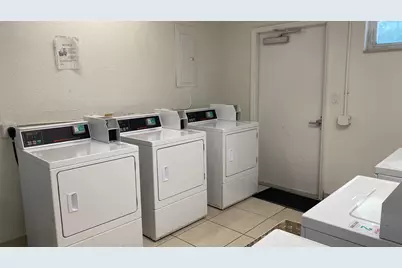 924 SE 2nd Street #Unit 33, Fort Lauderdale, FL 33301 - Photo 6