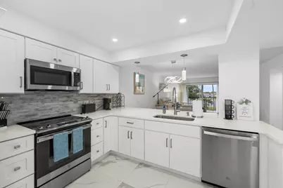 6936 Huntington Lane #302, Delray Beach, FL 33446 - Photo 2