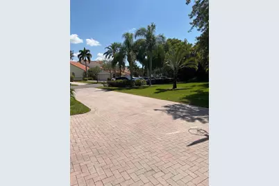 521 W Palm Aire Drive, Pompano Beach, FL 33069 - Photo 2