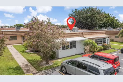 154 Seville G, Delray Beach, FL 33446 - Photo 4