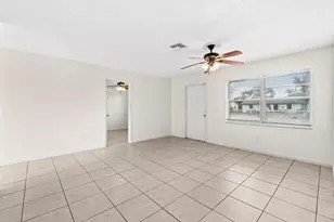 4807 Gulfstream Rd, Lake Worth, FL 33461 - Photo 4