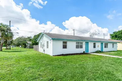 4807 Gulfstream Road, Lake Worth, FL 33461 - Photo 2