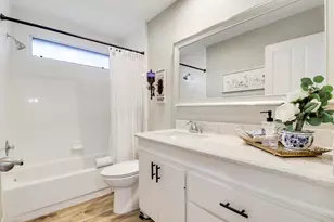1228 NW Sun Terrace Cir, Port Saint Lucie, FL 34986 - Photo 22