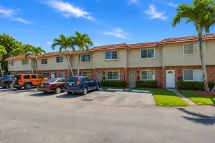 67 NE 20th Ct, Wilton Manors, FL 33305 - Photo 2